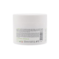 Crème pour pieds avec extrait de réglisse et de menthe - camphre 250ml ROIAL Crème pour pieds avec extrait de réglisse et de menthe - camphre 250ml ROIAL
