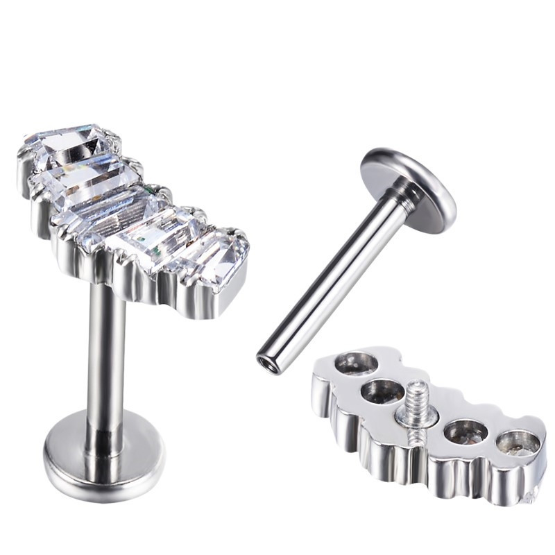 Piercing Labret 5 Zircons rectangulaires en Titane Piercing Labret 5 Zircons rectangulaires en Titane