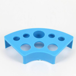 pose cup en plastique bleu pour encre tatouage