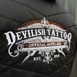 Logo Devilish Tattoo Doudoune sans manches Logo Devilish Tattoo Doudoune sans manches