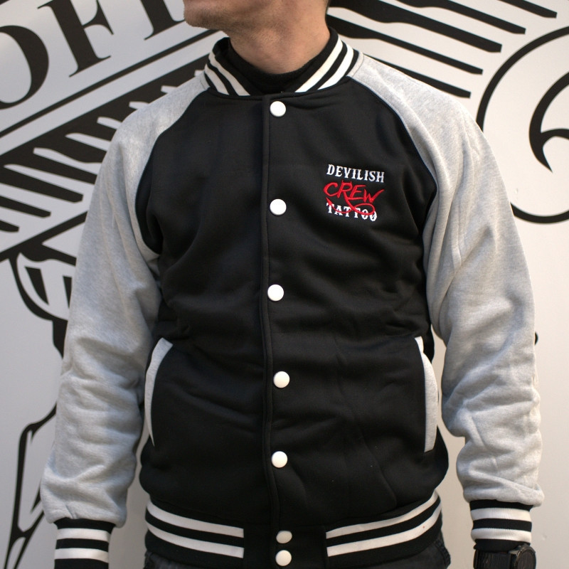 Veste Baseball brodé Devilish Tattoo CREW - Taille S à XXL Veste Baseball brodé Devilish Tattoo CREW - Taille S à XXL
