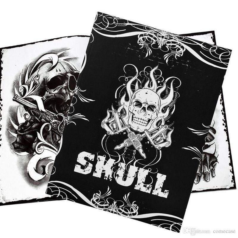 Livre tattoo Skull - 76 pages - Format A4 Livre tattoo Skull - 76 pages - Format A4